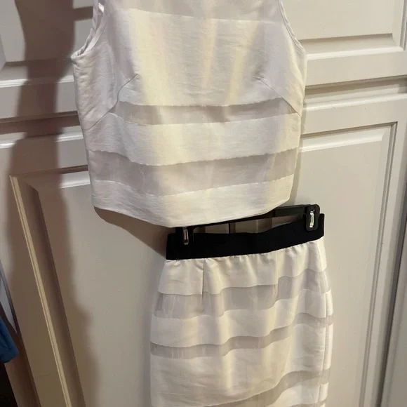 Milly two-piece set - Picture 2 of 4